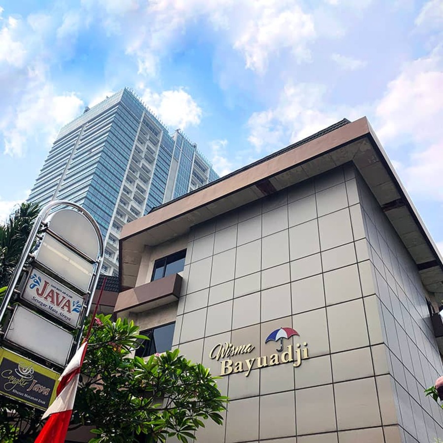 Gedung Wisma Bayuadji lokasi Yossi Dental Clinic
